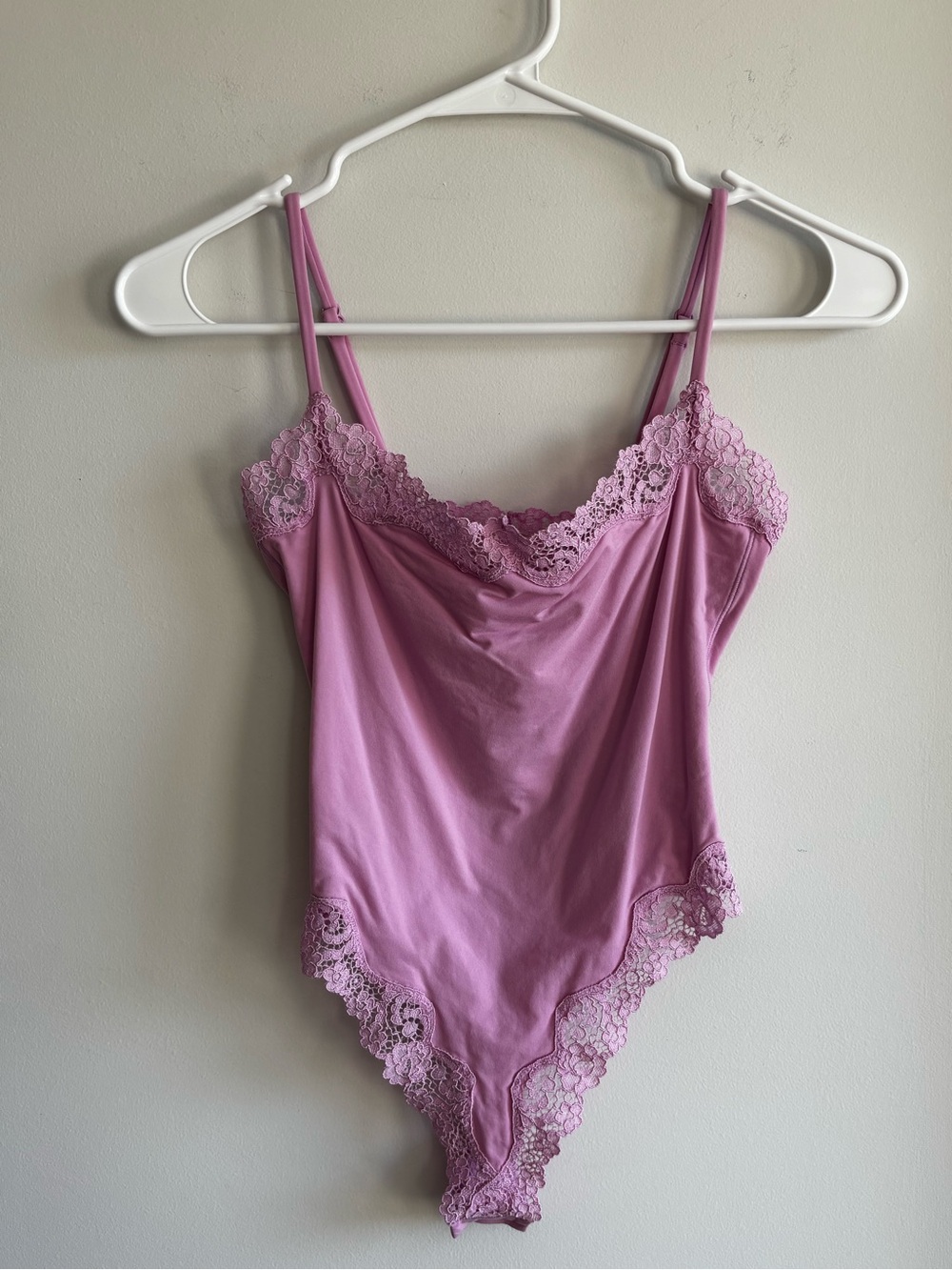 SKIMS Lace-Trim Slip Bodysuit - Mauve Pink